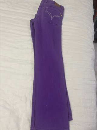Pantalón morado