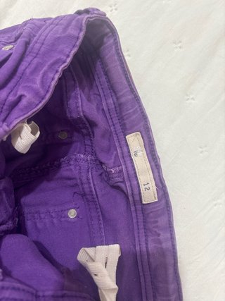 Pantalón morado