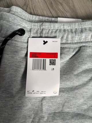 Pantalones cortos Nike grises