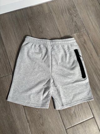 Pantalones cortos Nike grises