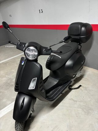Vespa GTS 125cc Notte Edición Limitada