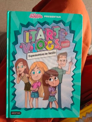 Pack de dos libros de Itarte vlogs family