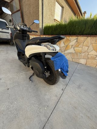 Piaggio Beverly 125cc Blanca 2016