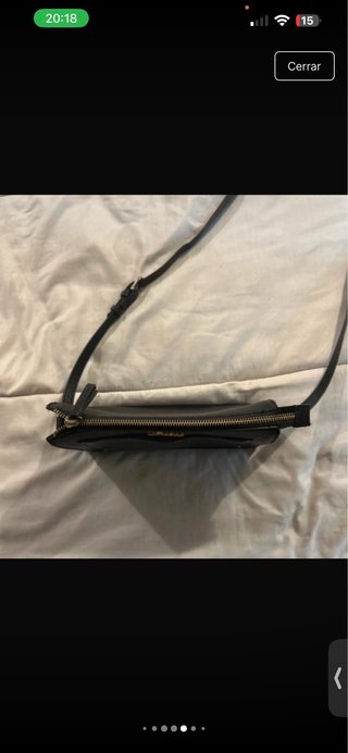 Bolso Guess Negro Tira Larga