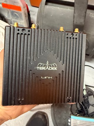 Router Teradek Link con antenas y fuentes