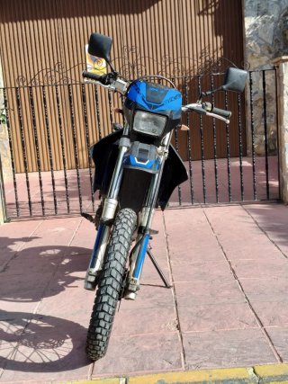 SUZUKI DRZ 400