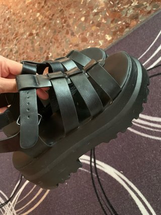 Sandalias negras plataforma mujer