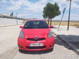 Toyota Yaris 2011