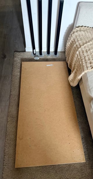 Mesa de madera y metal