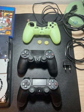 PS4 (PlayStation 4) + 2 Mandos + Juegos