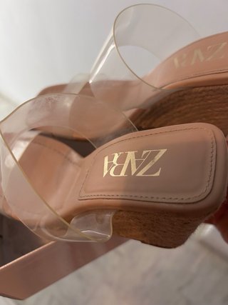 Sandalias Zara Tacon Cuña Transparente Beige