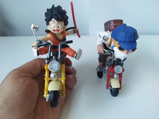 Figuras Son Goku y Maestro Roshi