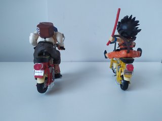 Figuras Son Goku y Maestro Roshi