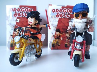 Figuras Son Goku y Maestro Roshi