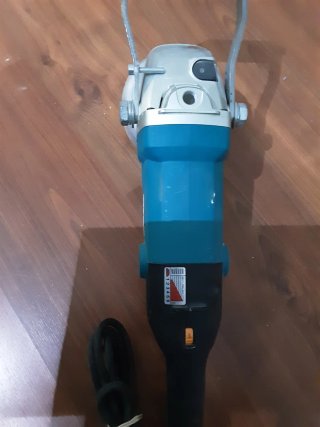 Abujardadora Makita