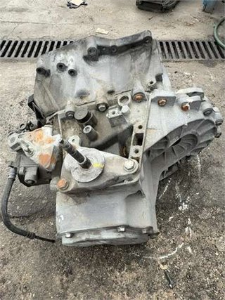 Caja Cambios Manual Citroen C3 Picasso 2010
