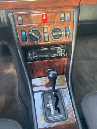 Mercedes-Benz 300 ce 24v 1990