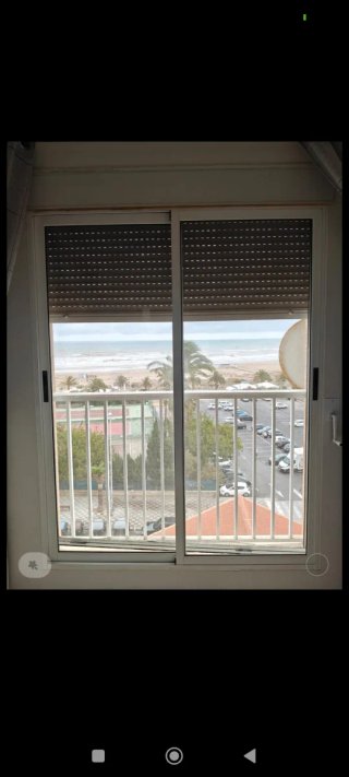 Ventanas balconeras,con persiana