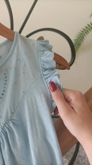 Blusa con volantes