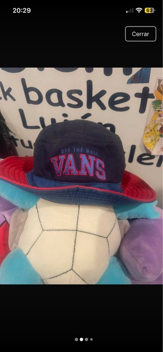 Gorra Bucket VANS Negra y Roja