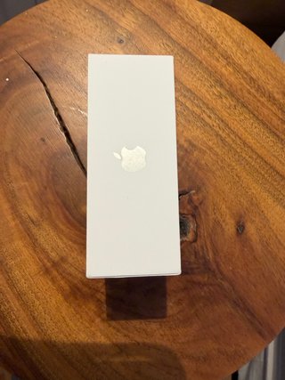 Apple AirPods 4 con Cancelación Activa de Ruido