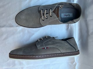 Scarpe uomo Excellent Quality Wear Grigio