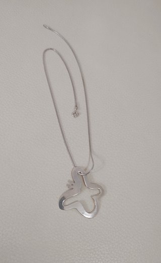 Colgante y gargantilla de plata