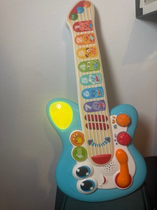 Guitarra musical infantil con luces