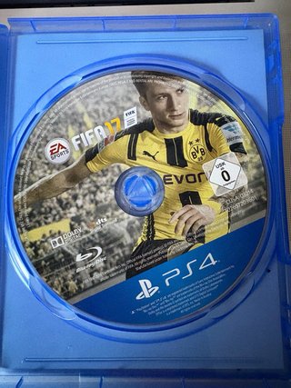 FIFA 17 Deluxe + FIFA 18 PS4