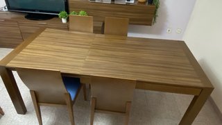 Mesa comedor y 6 sillas madera y azul