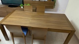 Mesa comedor y 6 sillas madera y azul