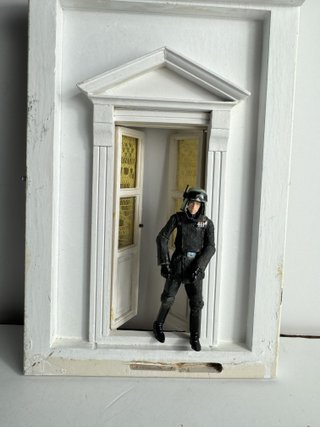 Entrada puerta escenografía 1/18