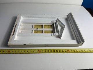 Entrada puerta escenografía 1/18