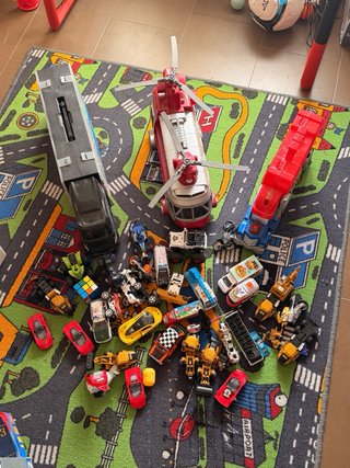 Lote de coches de juguete
