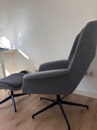Sillón Ikea Aleby con reposapiés