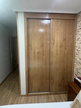 Frente de armario de madera