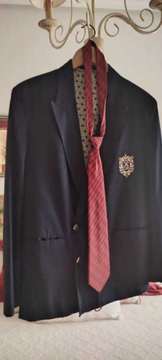 Americana chico azul marino con escudo, T 14-16