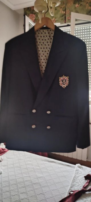 Americana chico azul marino con escudo, T 14-16