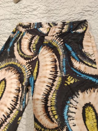 Pantalón acampanado  con caída