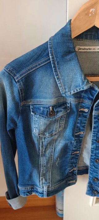 Chaqueta Vaquera Corta Stradivarius Talla M