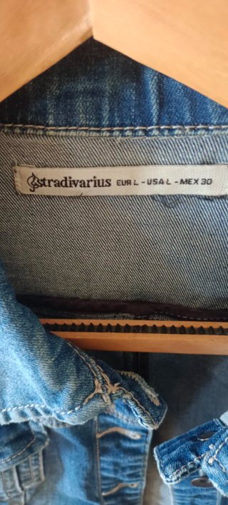 Chaqueta Vaquera Corta Stradivarius Talla M