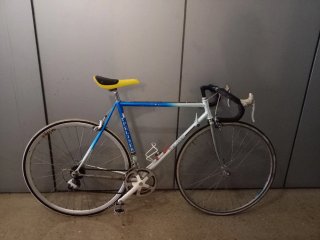 Bicicleta carretera clásica Peliser