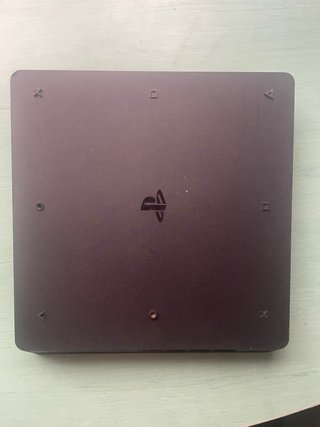 PS4 (PlayStation 4) Negra + 3 mandos