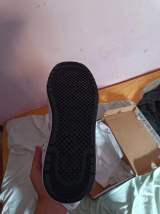 Botas Converse Blancas y Negras nuevas