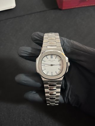 Patek Philippe Nautilus Blanco precio negociable