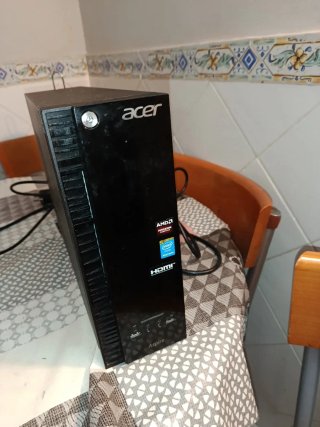Ordenador de sobremesa Acer Negro