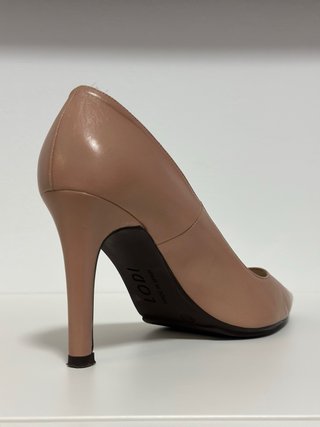 Zapatos de salón tacón alto nude