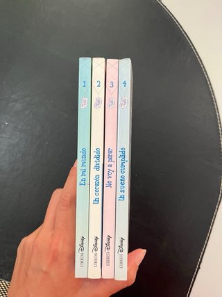 Colección de libros serie Violetta