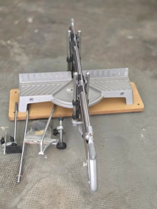Ingleteadora Manual Kinzo para Madera