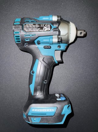 Makita Atornillador de Impacto DTW300Z
